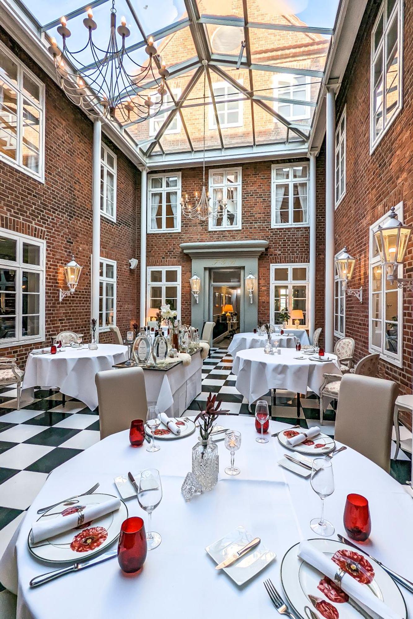 Hotel De Weimar Лудвигслуст Екстериор снимка