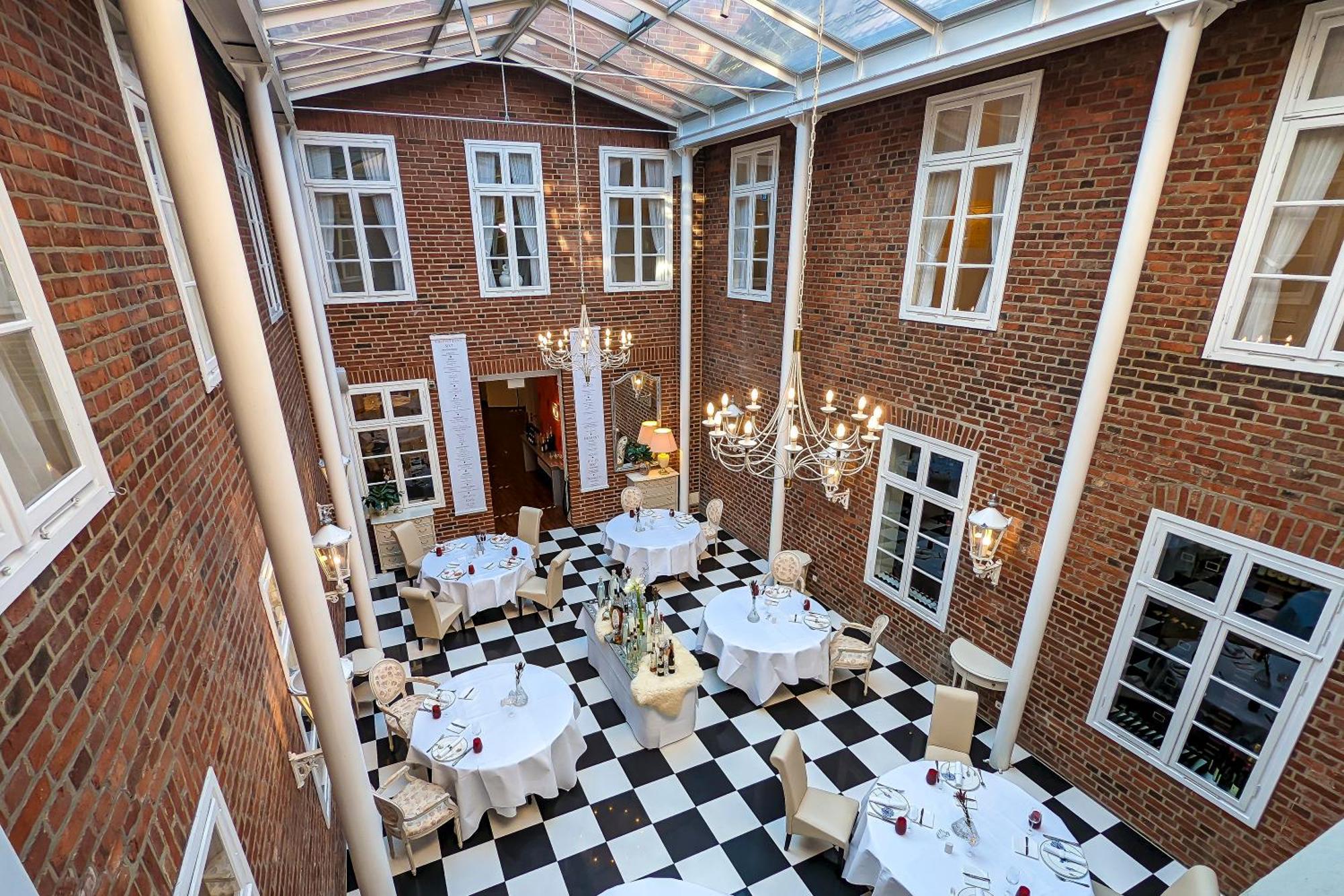 Hotel De Weimar Лудвигслуст Екстериор снимка