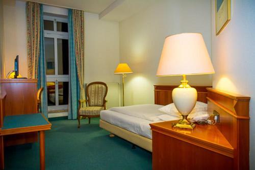 Hotel De Weimar Лудвигслуст Екстериор снимка