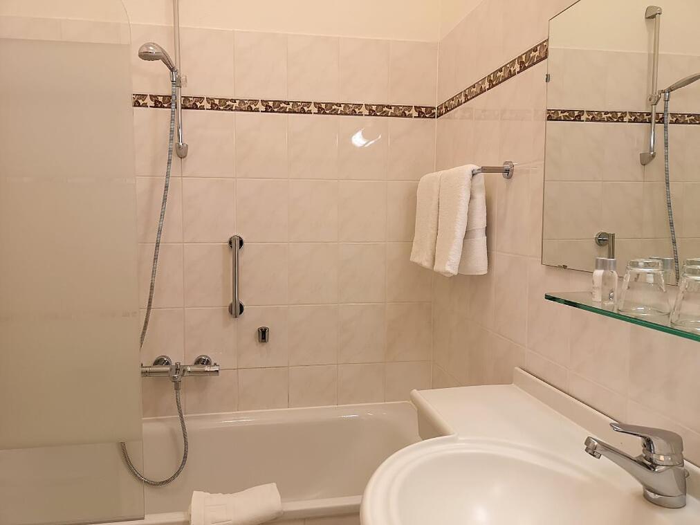 Hotel De Weimar Лудвигслуст Екстериор снимка