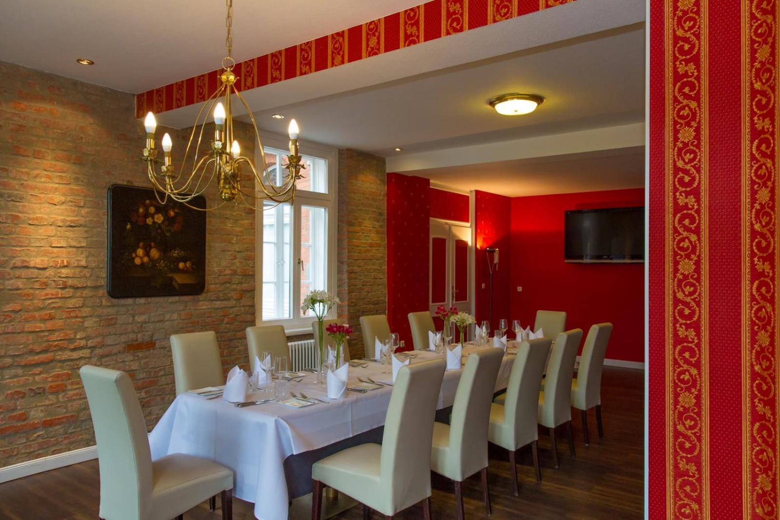 Hotel De Weimar Лудвигслуст Екстериор снимка